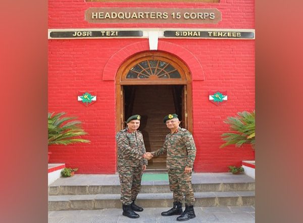 India News | Lt Gen Prashant Srivastava Assumes Command of Army's Chinar Corps