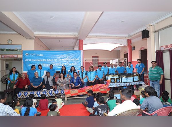 Business News | IYDF Partners with Eves Beauty Parlor to Aid Underprivileged Children and Brighten Their Future