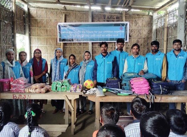 Business News | IYDF and Munsur Ali Store Provide Aid to Underprivileged Children in Assam, Supporting Educational Development