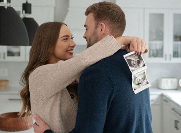 Entertainment News | Eminem's Daughter Hailie Jade Reveals How She Concealed Her Pregnancy at Her Wedding