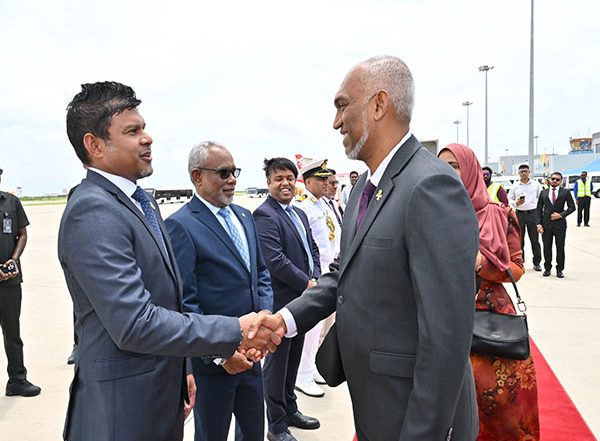 World News | Maldives President Muizzu Departs on Inaugural Bilateral Visit to India