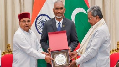 World News | Karnataka Governor Hosts Maldivian President, First Lady; Discusses Strengthening India-Maldives Ties