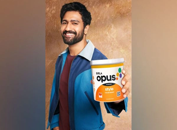 Business News | Birla Opus Paints Ropes in Vicky Kaushal and Rashmika Mandanna for Their Latest Campaign 'Naye Zamane Ka Naya Paint'