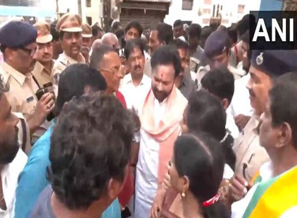 India News | Union Minister Kishan Reddy Visits Hyderabad's Muthyalamma Temple After Alleged 'vandalisation'