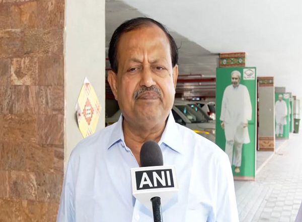 India News | Odisha: BJD to Organise Blood Donation Camps on 79th Birthday of Naveen Patnaik on Wednesday