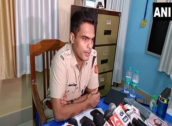 India News | West Bengal: Woman's Half-charred Body Found in Nadia, One Held