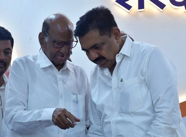 India News | Maharashtra Polls: Sharad Pawar Hints at Bigger Role for State President Jayant Patil