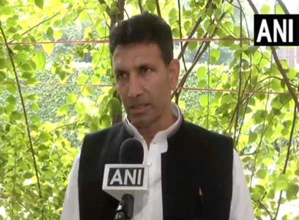India News | MP Congress Chief Jitu Patwari Alleges Govt, Admin of 'careless' After Molestation of Minor in Bhopal