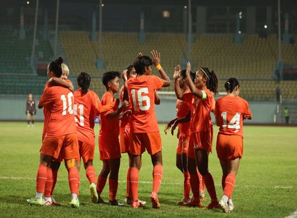 Sports News | India Leave Pakistan Flustered with a 5-2 Win in SAFF Women's Championship Opener
