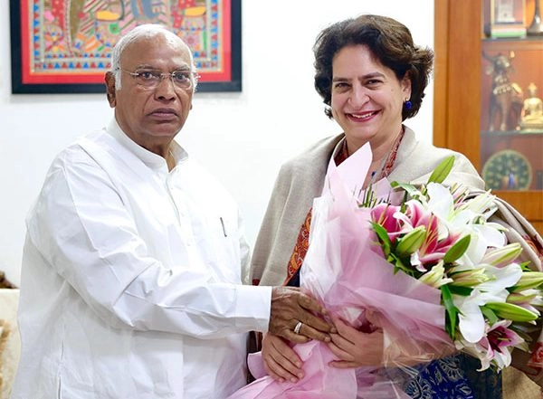 India News | Congress' Priyanka Gandhi to File Nomination for Wayanad Bypolls on October 23