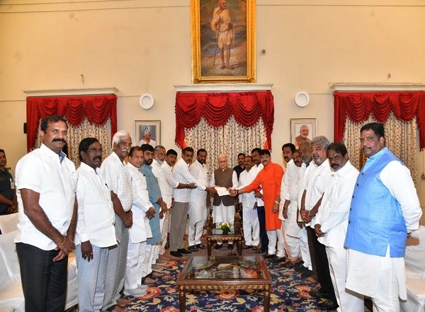 India News | Temple Vandalism: BJP Delegation Meets Telangana Governor, Urges to Order Inquiry