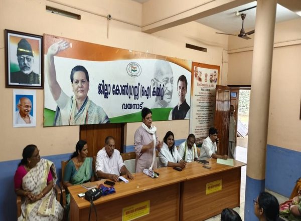 India News | Priyanka Gandhi to Win by an Unprecedented Margin in Wayanad, Says AICC General Secretary in Charge of Kerala