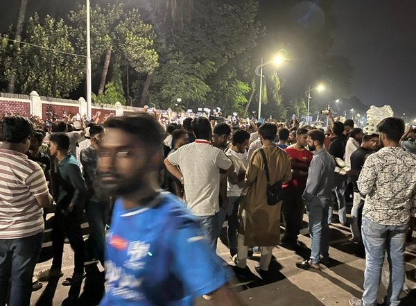 Bangladesh: Protesters Seige Banga Bhaban, Demand President Mohammed Shahabuddin's Resignation as Anti-Government Unrest Grows