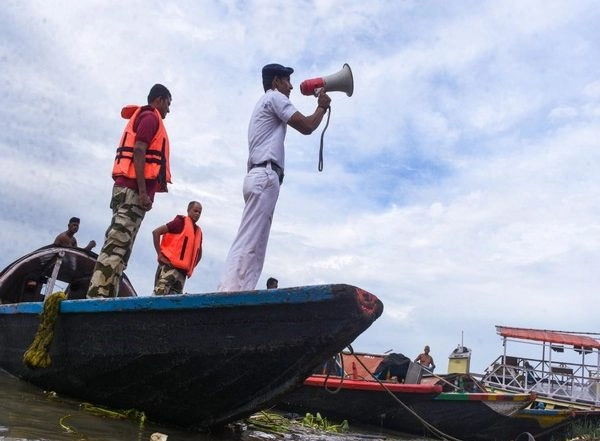 India News | Cyclone Dana: West Bengal Rajbhavan Sets Up Task Force, Control Room to Assist People