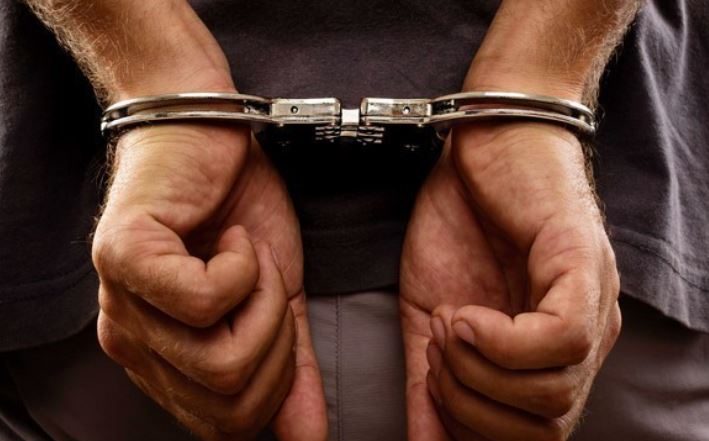 India News | Mumbai Court Sentences Ex-CGST Superintendent, Wife in Disproportionate Assets Case