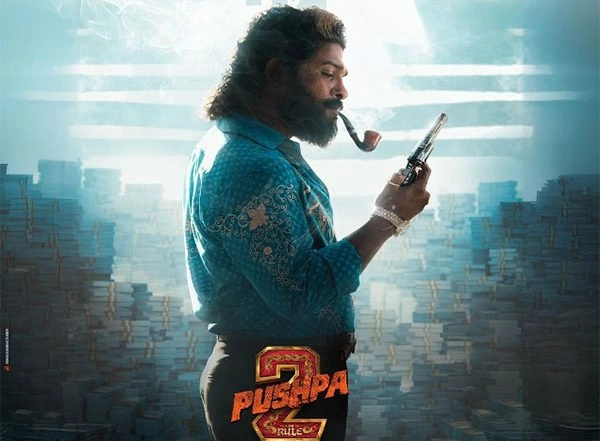 Entertainment News | Pushpa 2: The Rule: Allu Arjun Starrer to Arrive a Day Early in Theatres