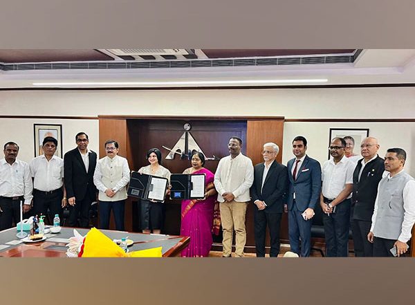 India News | Airports Authority of India Signs MoU with DRIIV to Revolutionize Indian Aviation Sector
