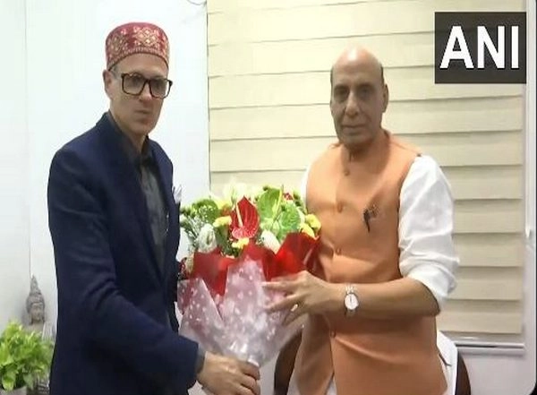 India News | J-K CM Omar Abdullah Meets Rajnath Singh in Delhi