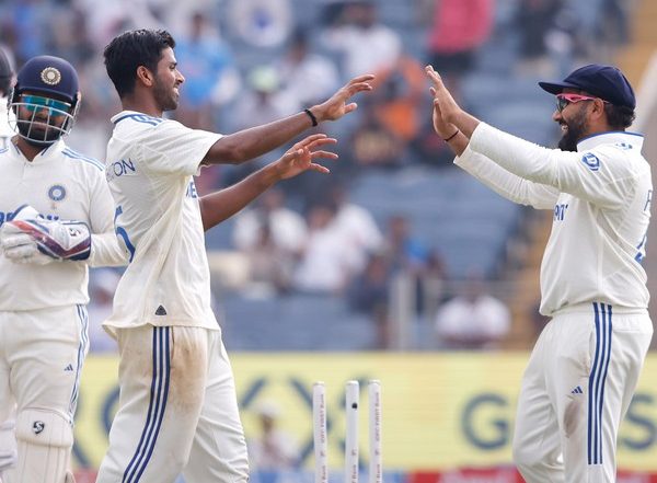 Sports News | Indian Offspinner Sundar Reflects on Pune's Pitch After Day 01 of 2nd Test Against NZ