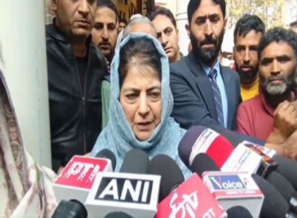 India News | J-K: Mehbooba Mufti Dissolves Entire PDP Structure; New Leadership to Be Appointed After Discussions with Seniors