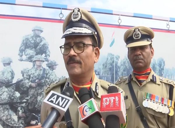 India News | West Bengal: BSF Tightens Security Along India-Bangladesh Border