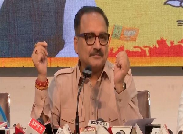 India News | BJP MLAs Moves Delhi HC for CAG Reports to Be Sent to LG for Assembly Presentation