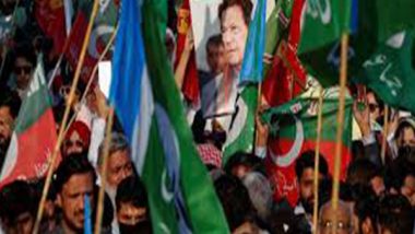 World News | Pakistan: Imran Khan's Party Challenges 26th Constitutional Amendment in Sindh High Court