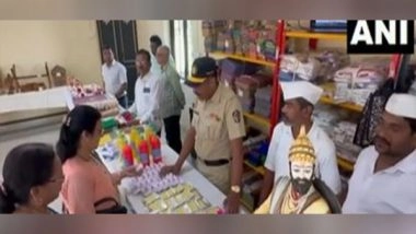 India News | Maharashtra Prison Authorities Organise Exhibition to Showcase Diwali Products Made by Nashik Central Prison Inmates