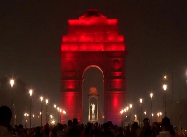 India News | India Gate, Rashtrapati Bhavan Are Lit Up in Red to Raise Awareness for Dyslexia