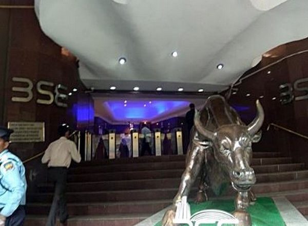 Business News | Nifty, Sensex Start Fresh Week with Gains, Experts Say Uncertainty May Continue Till US Election Results