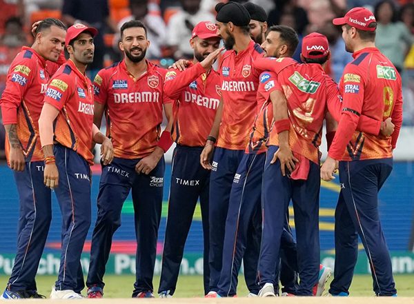 Sports News | Tom Moody Suggests PBKS to Use RTM for Capped Players, Focus on Uncapped Stars