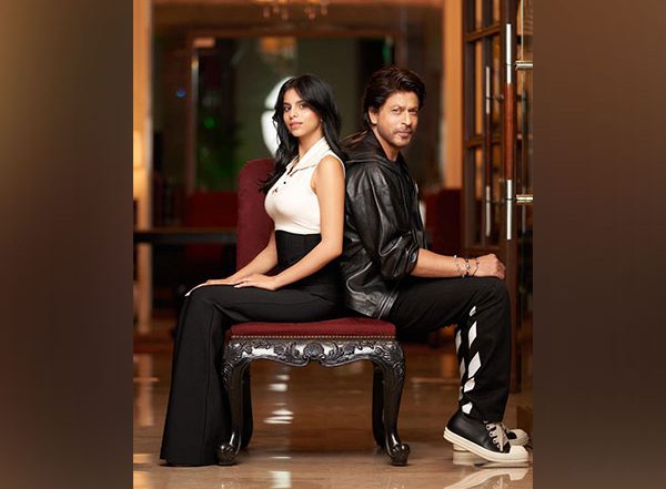 Entertainment News | SRK Grooves with Daughter Suhana at Son's Event in Dubai