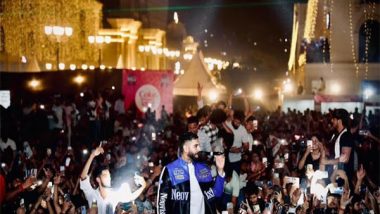 Business News | Parmish Verma and Sunanda Sharma Perform at Faridabad's Biggest Festive Event; Around 12000 Fans Gather at World Street by Omaxe