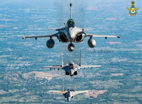 India News | Centre Hints at Issuing an Open Tender for IAF's Mega 114 Fighter Jets Deal