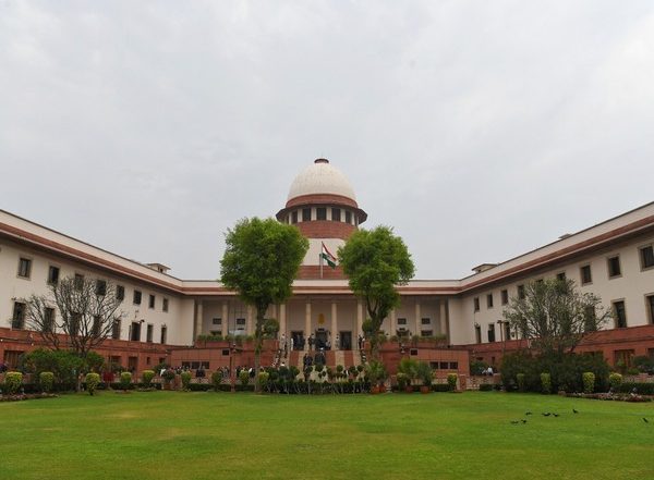 India News | Supreme Court Stays Auction of Farmer's Land over Unpaid Loan