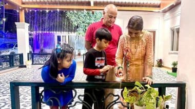 India News | AAP's Manish Sisodia Celebrates Chhoti Diwali with Family; Extends Greetings to People