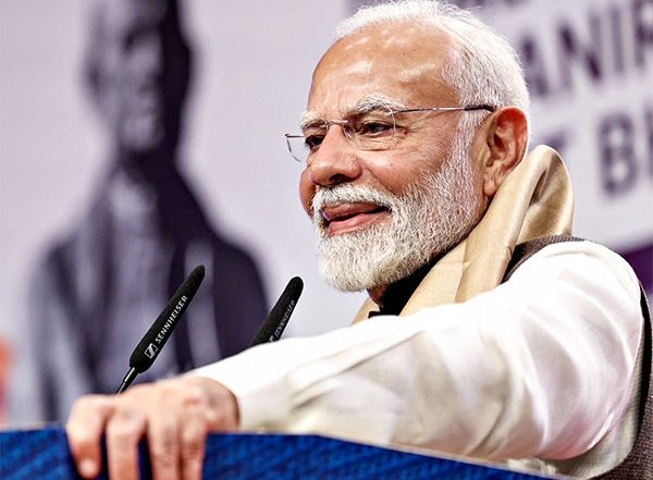 India News | PM Modi Extends Diwali Greetings, Wishes Everyone Prosperous and Happy Life