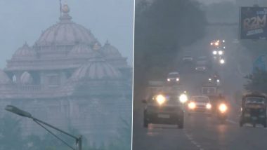 Delhi Air Pollution: Layer of Smog Engulfs Akshardham Temple and Surrounding Areas As Air Quality Index in the Area Rises to 353 (Watch Video)