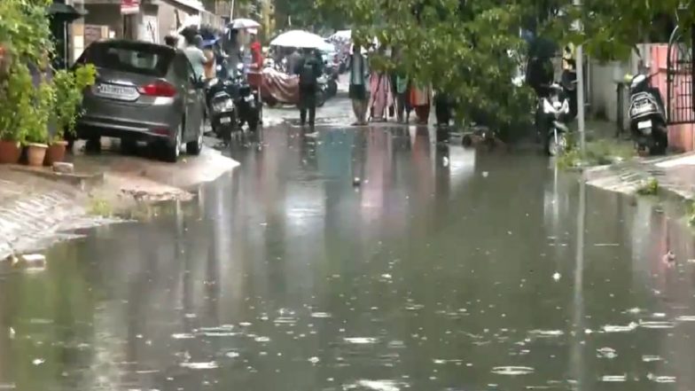 Bengaluru Rains: Waterlogging, Traffic Snarls As Heavy Rainfall Batters City; Holiday Announced in Schools and Anganwadi Centres (Watch Videos)