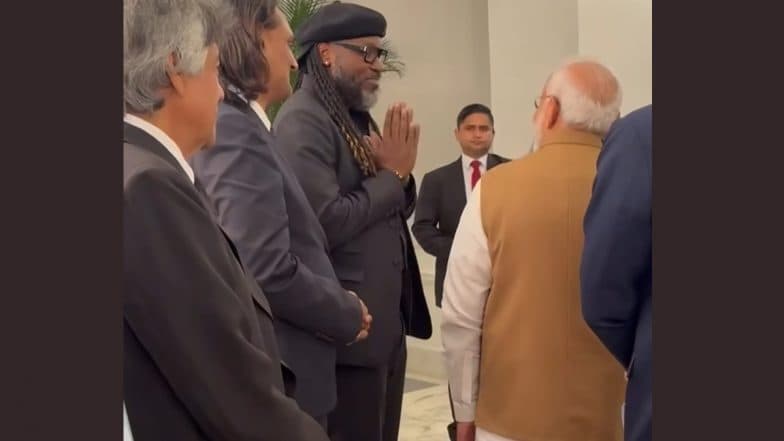 Chris Gayle Meets Prime Minister Narendra Modi, Greets Indian PM With Namaste As Ex-West Indies Cricketer Accompanies Jamaican PM Andrew Holness on India Visit (Watch Video)