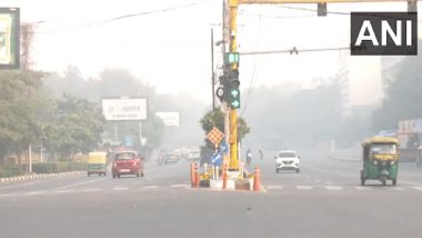 Delhi Weather AQI Update: Thin Layer of Smog Engulfs National Capital As Air Quality Index Drops to 226; Residents Face Breathing Issues (Watch Video)