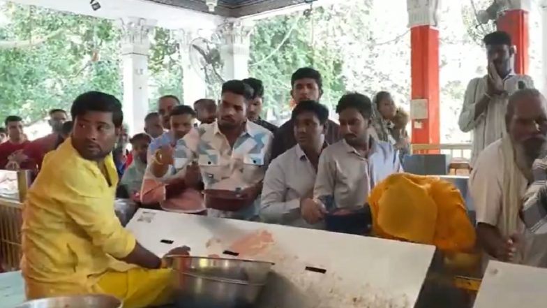 Diwali 2024: Devotees Offer Prayers at Indore’s Khajrana Ganesha Temple on Occasion of Deepavali (Watch Video)