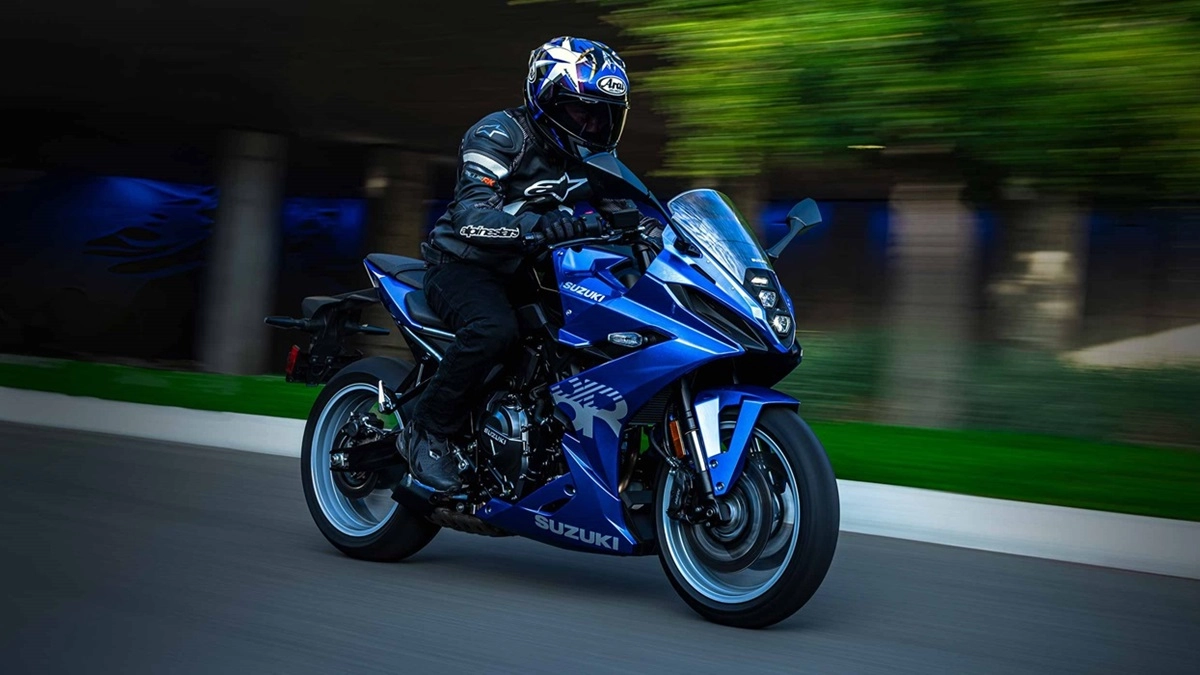 Suzuki GSX-8R