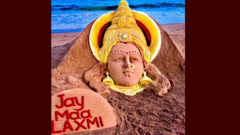 Maa Laxmi Sand Art for Diwali 2024: Sand Artist Sudarsan Pattnaik Sculpts Breathtaking Sculpture of Goddess Lakshmi for the Festival of Lights (View Picture)