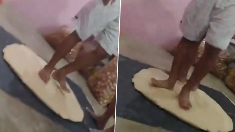 Jharkhand: Duo Knead Golgappa Dough With Feet, Use Harpic and Urea to ‘Enhance Taste’ in Garhwa; Arrested After Video Goes Viral