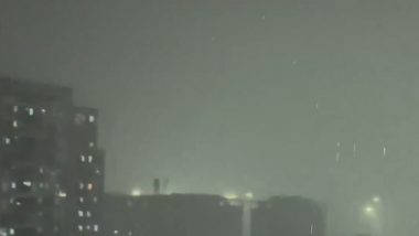 Mumbai Rains: Heavy Showers and Thunderstorms Lash Navi Mumbai, Thane and Adjoining Areas, Delay Karwa Chauth Moonrise (Watch Videos)