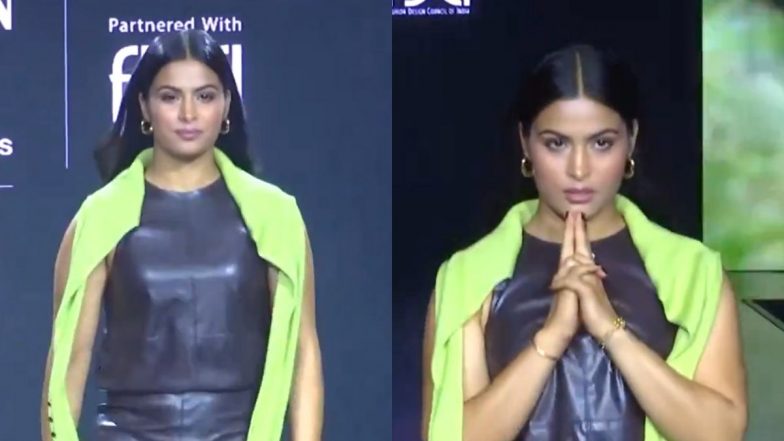 Double Olympic Medallist Manu Bhaker Walks the Ramp During Lakme Fashion Week 2024 (Watch Video)