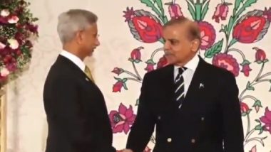 S Jaishankar, Pakistan PM Shehbaz Sharif Shake Hands As India's External Affairs Minister Arrives in Islamabad for SCO Summit 2024 (Watch Video)