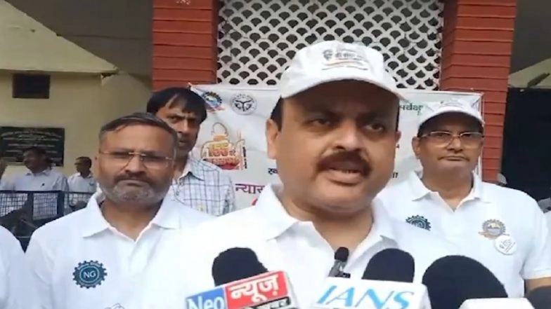 Uttar Pradesh: Justice Ashish Garg Advocates for Hygiene, Launches Year-Long &lsquo;Swachhata Hi Seva&rsquo; Drive at Mathura Court (Watch Video)