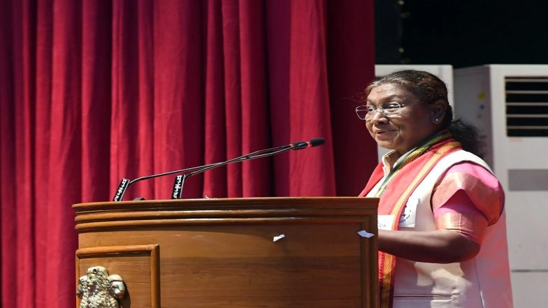 &lsquo;India&rsquo;s Development Incomplete Without Tribal Community&rsquo;s Involvement&rsquo;: Says President Droupadi Murmu at Convocation of IIT Bhilai in Chhattisgarh (See Pics and Video)